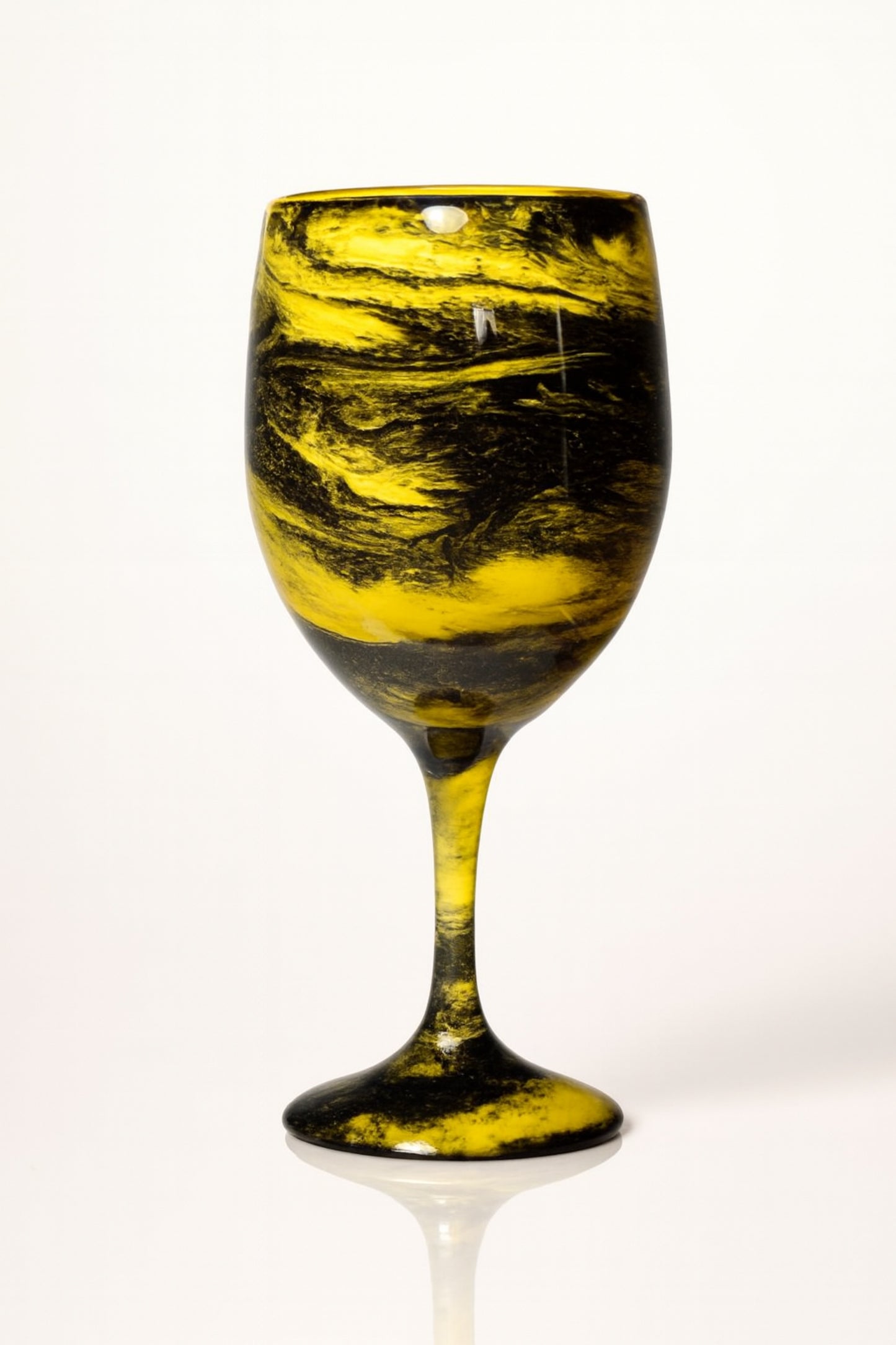 Artisan Bumblebee Dream Wine Glasses & Drinkware