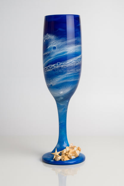 Artisan Shoreline Surf and Shells Wine Glasses & Drinkware